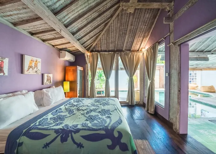 Villa West - Charming 2 Bdr In Oberoi - Perfect Location! Seminyak