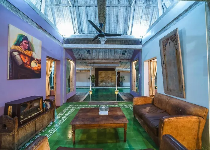 West - Charming 2 Bdr In Oberoi - Perfect Location! Seminyak
