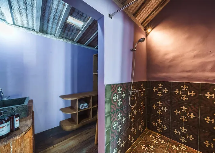 Villa West - Charming 2 Bdr In Oberoi - Perfect Location! *