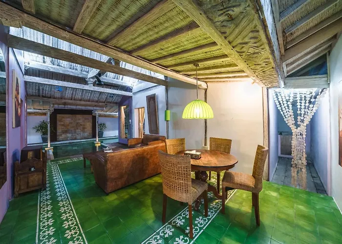 West - Charming 2 Bdr In Oberoi - Perfect Location! Villa Seminyak