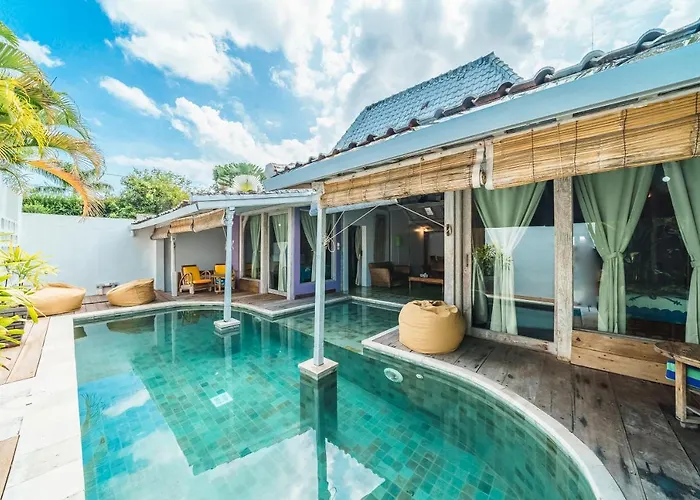 West - Charming 2 Bdr In Oberoi - Perfect Location!