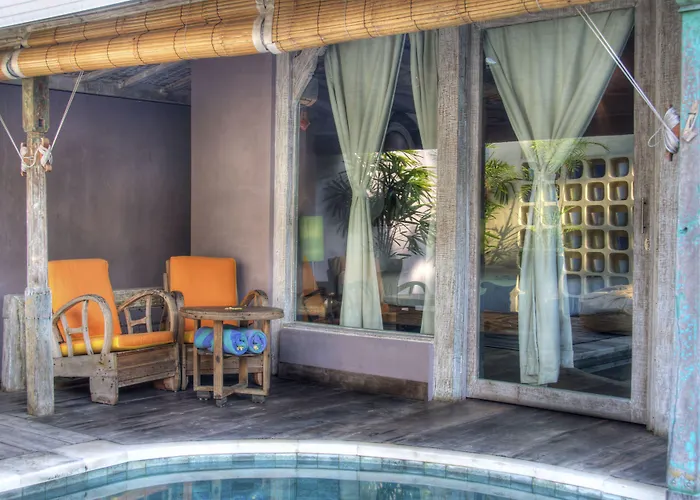 West - Charming 2 Bdr In Oberoi - Perfect Location!