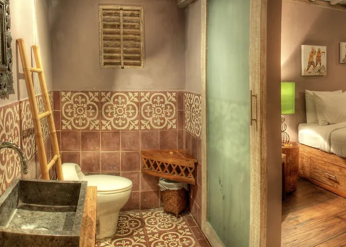 Villa West - Charming 2 Bdr In Oberoi - Perfect Location! *