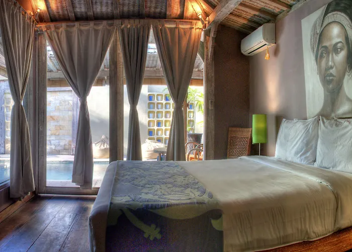 Villa West - Charming 2 Bdr In Oberoi - Perfect Location! *