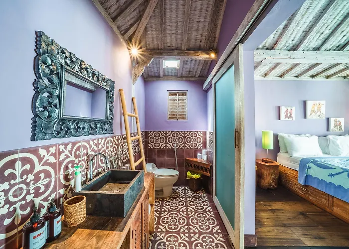 West - Charming 2 Bdr In Oberoi - Perfect Location! * Seminyak