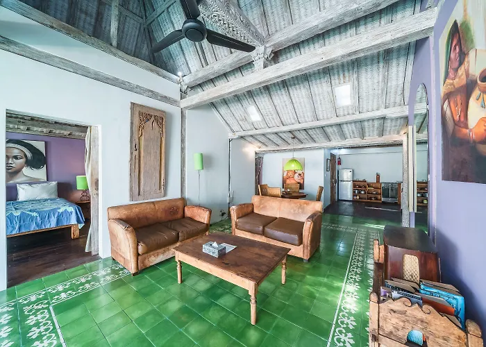 West - Charming 2 Bdr In Oberoi - Perfect Location! Seminyak
