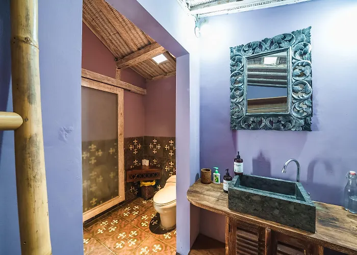 Villa West - Charming 2 Bdr In Oberoi - Perfect Location! Seminyak