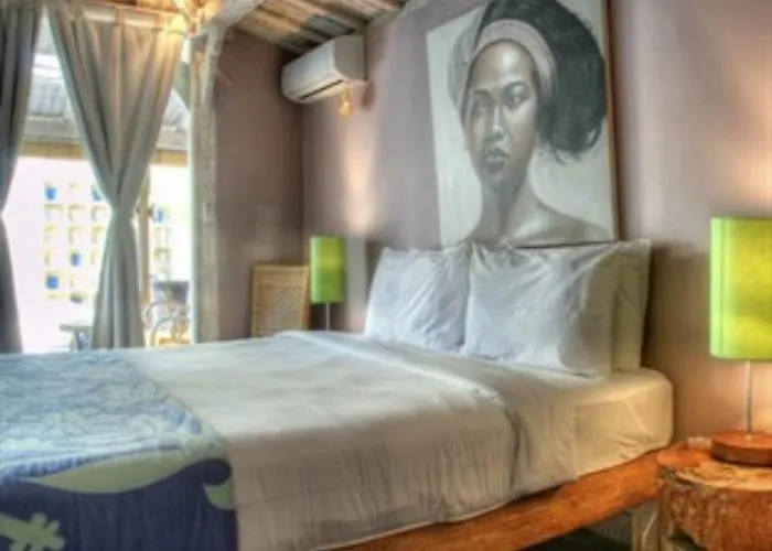 West - Charming 2 Bdr In Oberoi - Perfect Location! * Seminyak